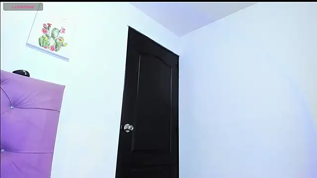  lexx1e online show from April 16, 2026, 9:39 pm