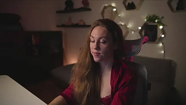 Berberis  Silene online show from October 8, 2025, 6:16 pm