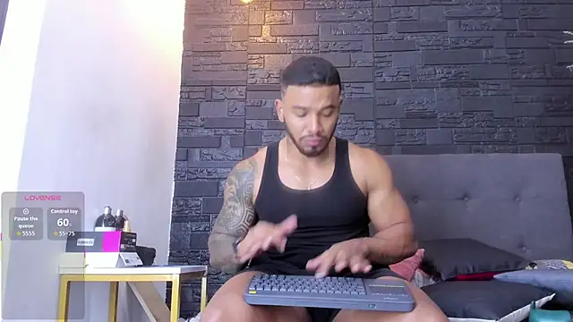 Snapshot of bruno_miller_ chatting on January 16, 2026, 8:13 pm bruno miller online show from January 16, 2026, 8:13 pm