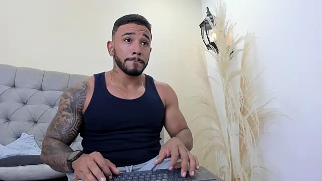 Snapshot of bruno_miller_ chatting on March 1, 2026, 8:22 pm bruno miller online show from March 1, 2026, 8:22 pm