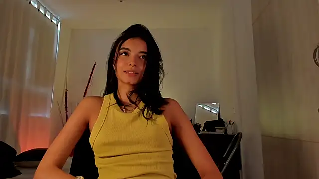 AnabelWolf online show from February 3, 2025, 7:31 pm