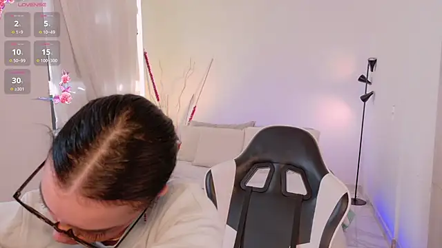 Snapshot of AnabelWolf chatting on January 14, 2026, 12:44 pm AnabelWolf online show from January 14, 2026, 12:44 pm