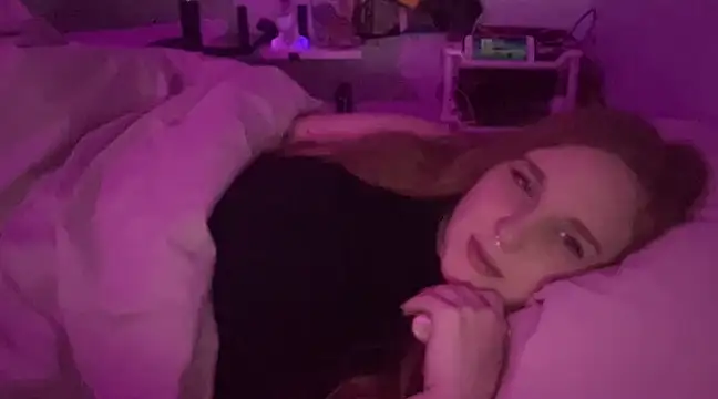 thickgingergoddess online show from December 19, 2024, 2:56 am