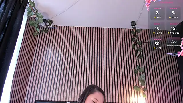 Victoria Ponce1 online show from January 29, 2025, 1:17 pm