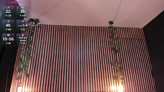 Victoria Ponce1 online show from February 7, 2025, 8:10 pm