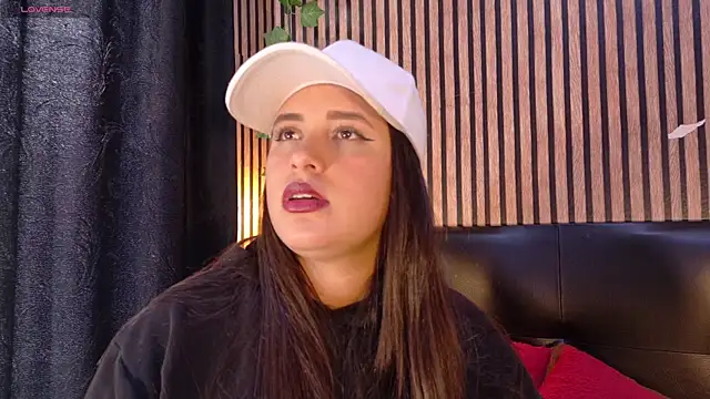 Victoria Ponce1 online show from September 17, 2025, 8:10 pm