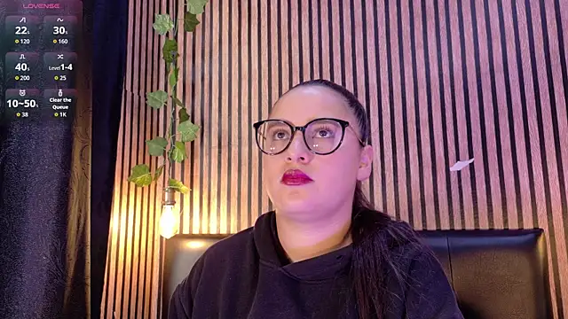 Victoria Ponce1 online show from October 2, 2025, 8:38 pm