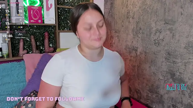 cherry coper online show from November 13, 2025, 12:37 pm