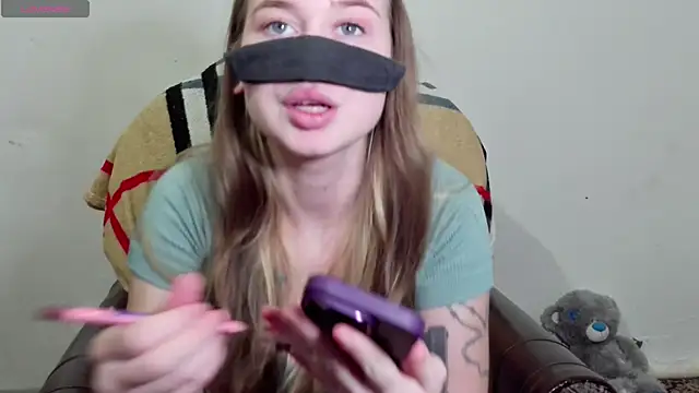 Mikki5P online show from January 23, 2025, 6:03 pm