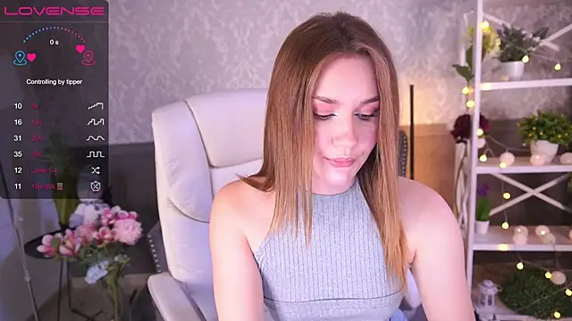 Snapshot of FoxyyKate chatting on December 15, 2024, 7:35 am FoxyyKate online show from December 15, 2024, 7:35 am