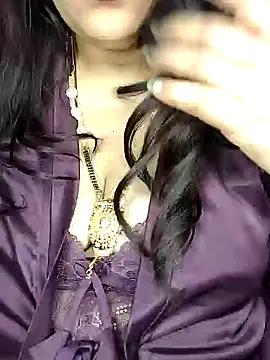 Snapshot of Mayuri77 chatting on January 16, 2025, 5:01 pm Mayuri77 online show from January 16, 2025, 5:01 pm