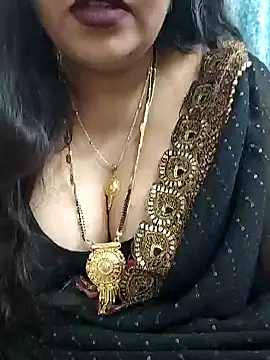 Snapshot of Mayuri77 chatting on February 12, 2025, 4:22 pm Mayuri77 online show from February 12, 2025, 4:22 pm