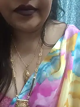 Snapshot of Mayuri77 chatting on February 21, 2025, 5:09 pm Mayuri77 online show from February 21, 2025, 5:09 pm