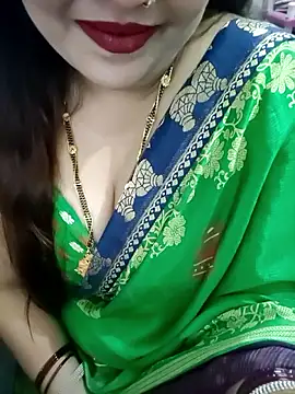 Snapshot of Mayuri77 chatting on November 3, 2025, 6:36 am Mayuri77 online show from November 3, 2025, 6:36 am