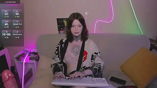 Simona Rain online show from April 17, 2026, 8:34 pm