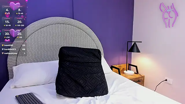 Mady collins  online show from January 23, 2025, 2:39 pm