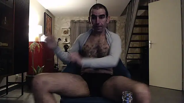 Snapshot of Samir_44200 chatting on March 4, 2026, 9:21 pm Samir 44200 online show from March 4, 2026, 9:21 pm