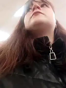 Eva Florence online show from January 2, 2025, 3:19 pm