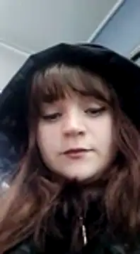 Eva Florence online show from January 9, 2025, 1:02 pm