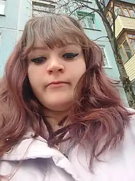 Eva Florence online show from February 3, 2025, 11:42 am