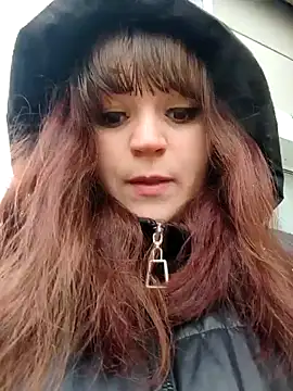 Eva Florence online show from February 10, 2025, 12:08 pm