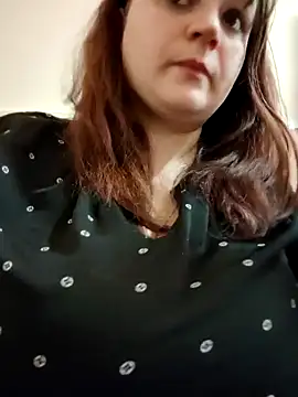 Eva Florence online show from February 13, 2025, 7:45 am