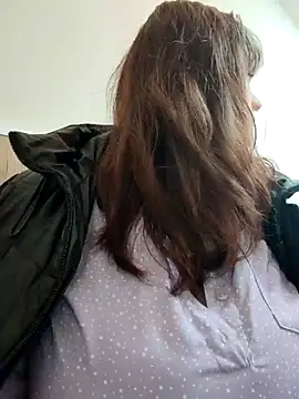 Eva Florence online show from February 24, 2025, 7:55 am