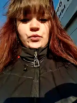 Eva Florence online show from February 26, 2025, 12:47 pm