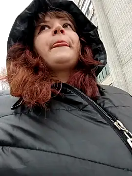 Eva Florence online show from March 5, 2025, 4:45 am