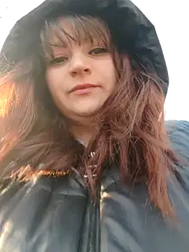 Eva Florence online show from March 11, 2025, 7:15 am