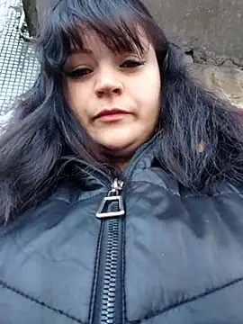 Eva Florence online show from March 15, 2025, 11:40 am