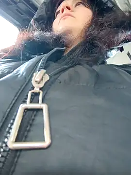 Eva Florence online show from March 18, 2025, 6:03 am