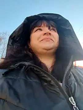 Eva Florence online show from March 20, 2025, 7:25 am