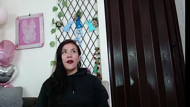 GeorginaBianco online show from April 17, 2026, 12:08 pm