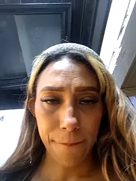 salome drasin online show from October 3, 2025, 1:57 am