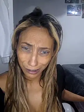 salome drasin online show from April 15, 2026, 6:31 am