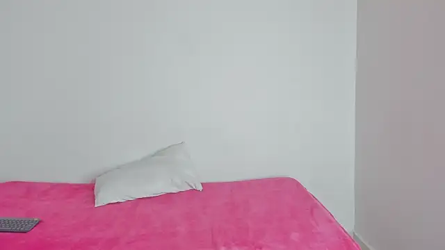 alexa  freddryy online show from December 19, 2024, 7:18 pm