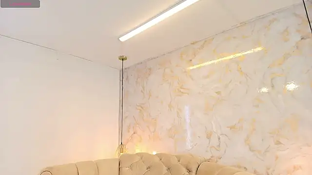 Snapshot of briannaduque chatting on September 23, 2025, 1:36 pm briannaduque online show from September 23, 2025, 1:36 pm