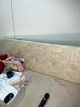 AdeleGray online show from December 19, 2025, 11:17 am