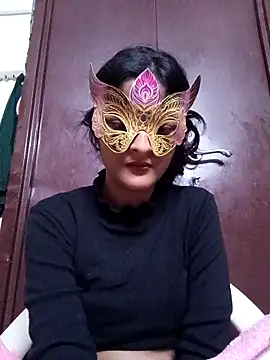 BabySlimmy10 online show from November 24, 2025, 6:51 pm