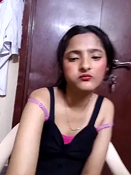 BabySlimmy10 online show from February 27, 2026, 6:19 pm