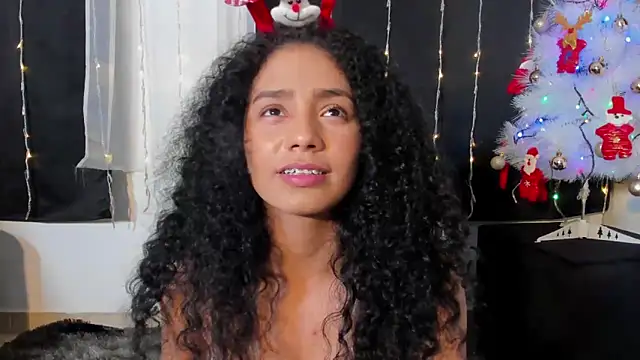 Snapshot of Dakota_M1 chatting on December 24, 2024, 7:28 am Dakota M1 online show from December 24, 2024, 7:28 am