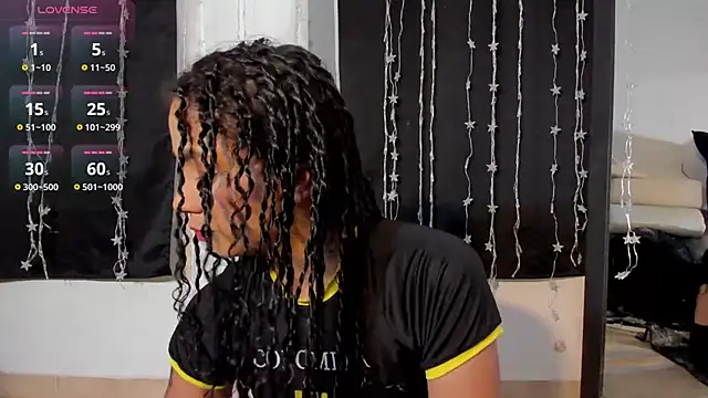 Snapshot of Dakota_M1 chatting on February 22, 2025, 2:39 am Dakota M1 online show from February 22, 2025, 2:39 am