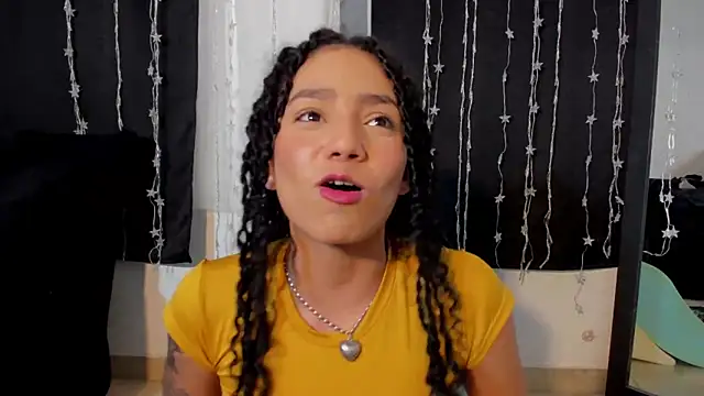 Snapshot of Dakota_M1 chatting on February 26, 2025, 5:42 am Dakota M1 online show from February 26, 2025, 5:42 am