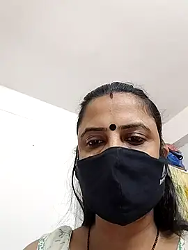 Snapshot of Cute-manisha chatting on May 5, 2026, 3:58 am Cute-manisha online show from May 5, 2026, 3:58 am