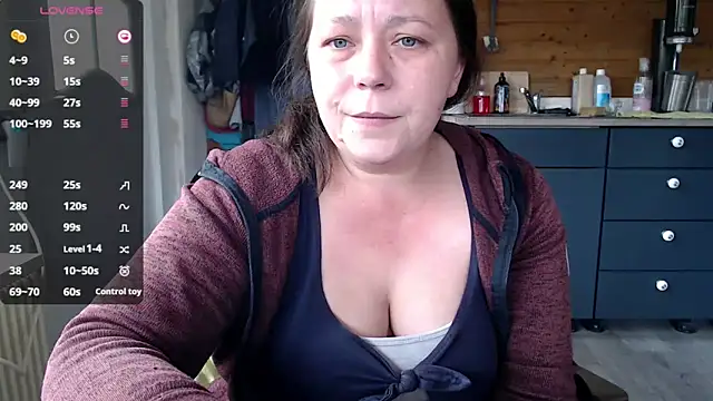 Snapshot of KasiaPrivat chatting on November 9, 2025, 12:14 pm KasiaPrivat online show from November 9, 2025, 12:14 pm