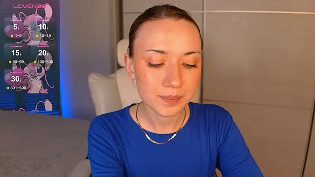 Maddy Garcia online show from March 23, 2025, 5:32 am