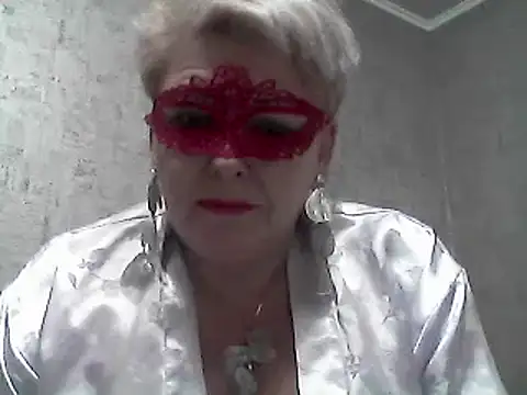 Lisa Suzie online show from December 19, 2024, 6:45 pm