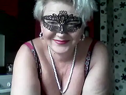 Snapshot of Lisa_Suzie chatting on September 27, 2025, 10:20 am Lisa Suzie online show from September 27, 2025, 10:20 am