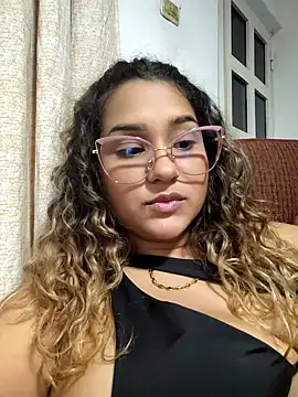 BrendaGirs online show from November 14, 2025, 3:16 am